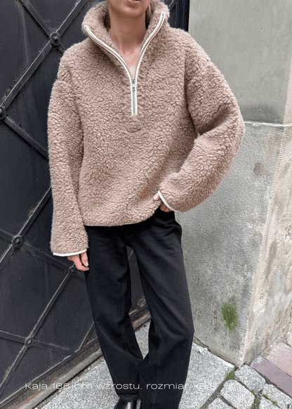 Beżowa bluza z wełny merino zapinana na zamek – ASIDE