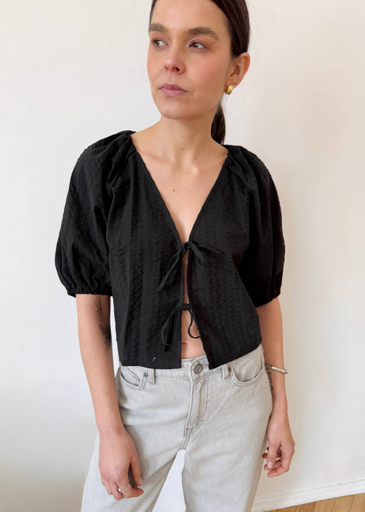 Damska koszula Polly ASIDE z teksturowanej tkaniny i luźnym krojem