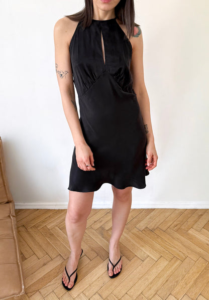 Czarna sukienka mini Luna ASIDE wiązana przy szyi z dekoltem halter