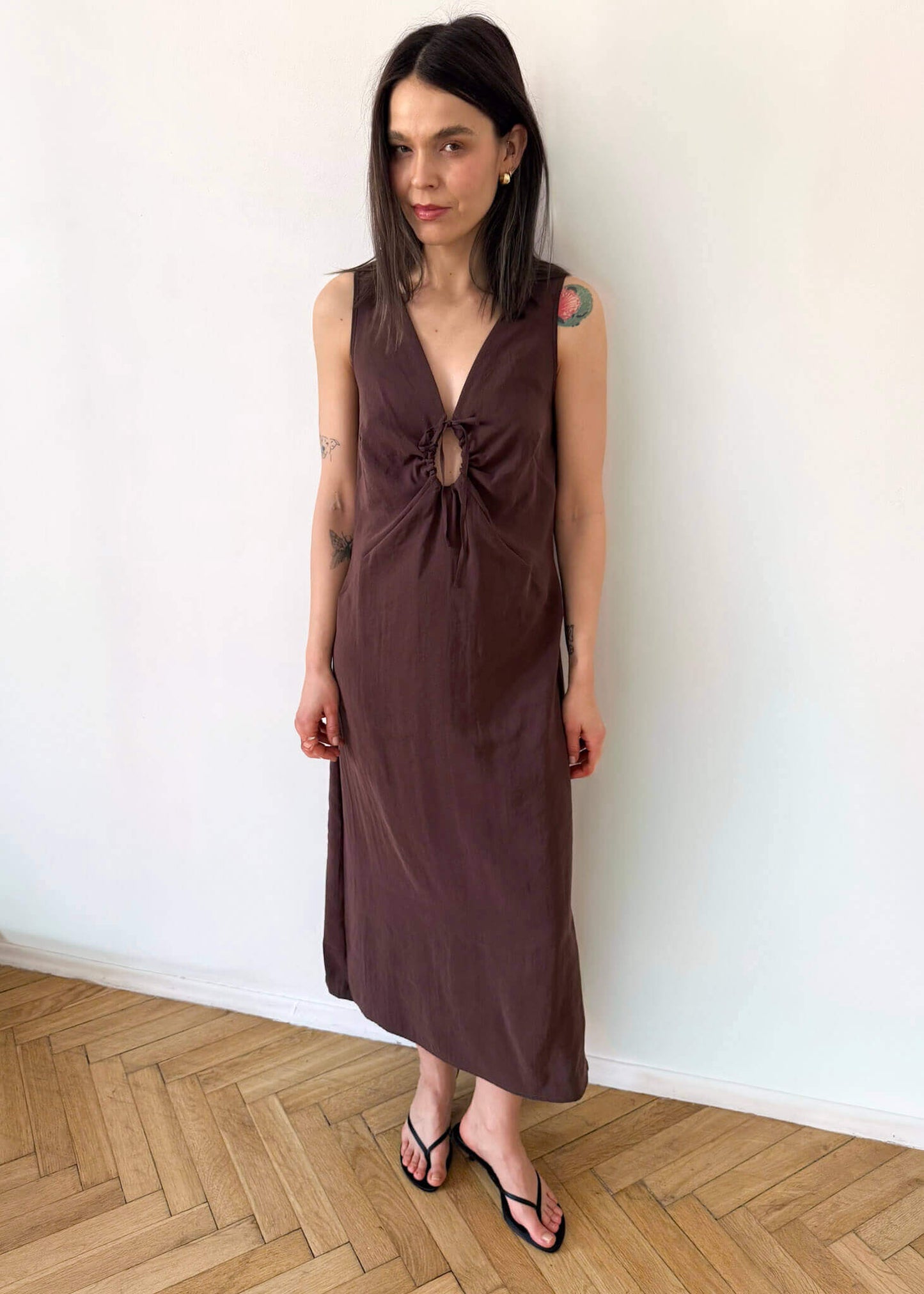 Letnia brązowa sukienka maxi Willow ASIDE z miękkiego modalu