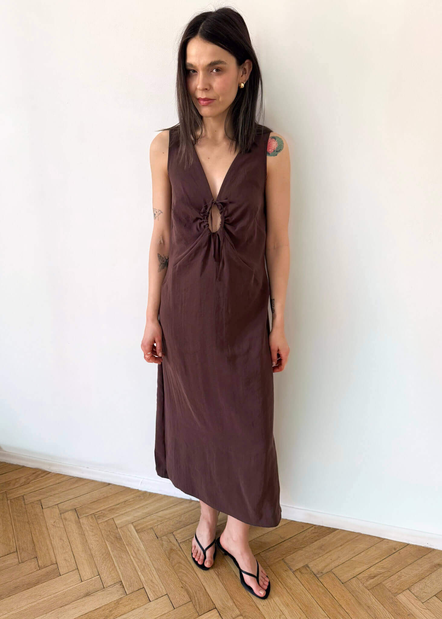 Letnia brązowa sukienka maxi Willow ASIDE z miękkiego modalu